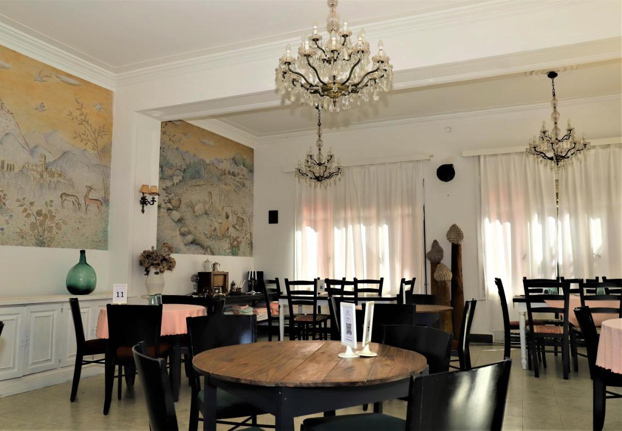 Hostal Montsoliu Arbucies Exterior photo